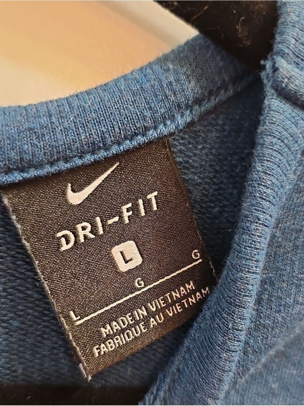 Nike Sweatshirt - Picture 4 of 6
